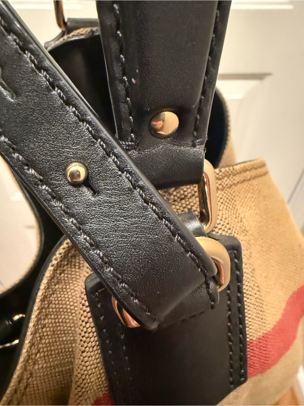 Burberry Tan Burlap Shoulder Bag with Red, Black & Cream Stripes - Picture 3 of 15